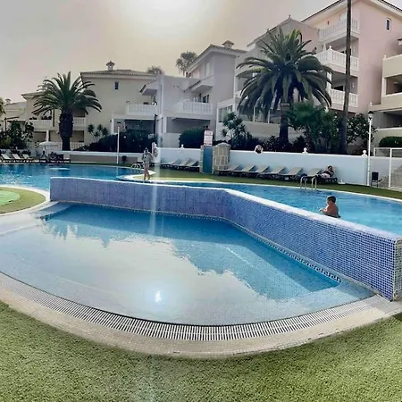 Sunset Apartment, Wi-fi And Swimming Pool *
