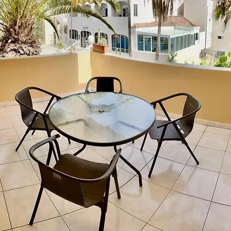 Sunset Apartment, Wi-fi And Swimming Pool 아파트 Chayofa