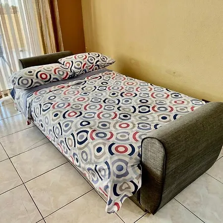 Διαμέρισμα Sunset Apartment, Wi-fi And Swimming Pool