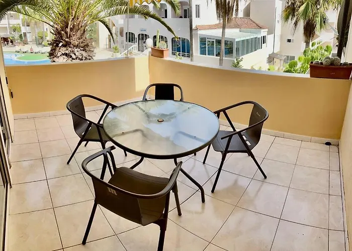 Sunset Apartment, Wi-fi And Swimming Pool 아파트 Chayofa