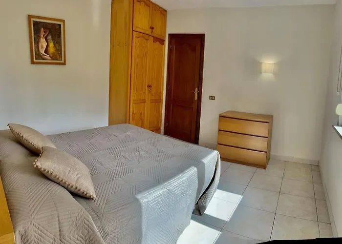 Sunset Apartment, Wi-fi And Swimming Pool Appartement *